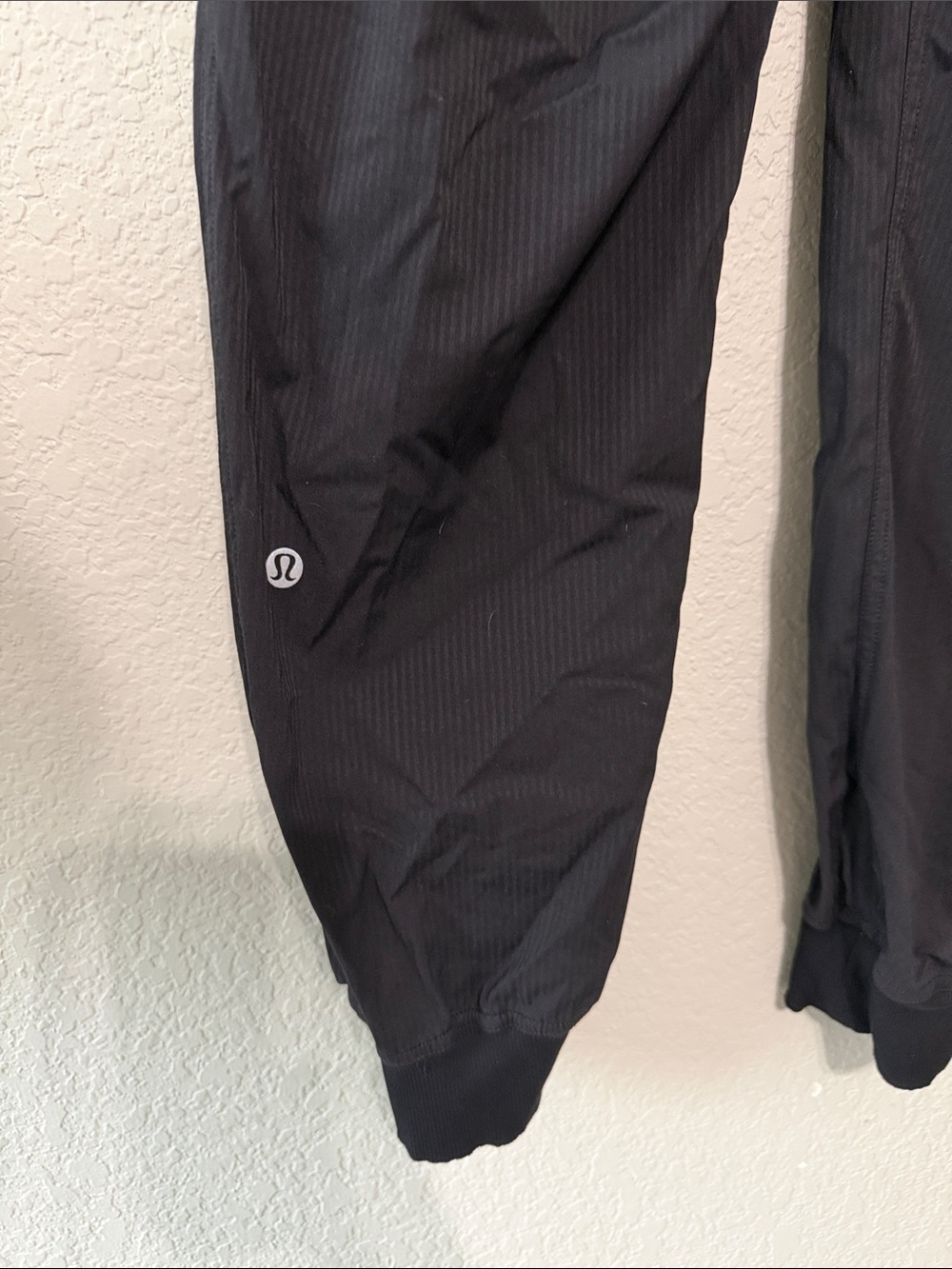 Lululemon Dance Studio Mid-Rise Jogger 7/8 Length Black Size 6 - Picture 5 of 7